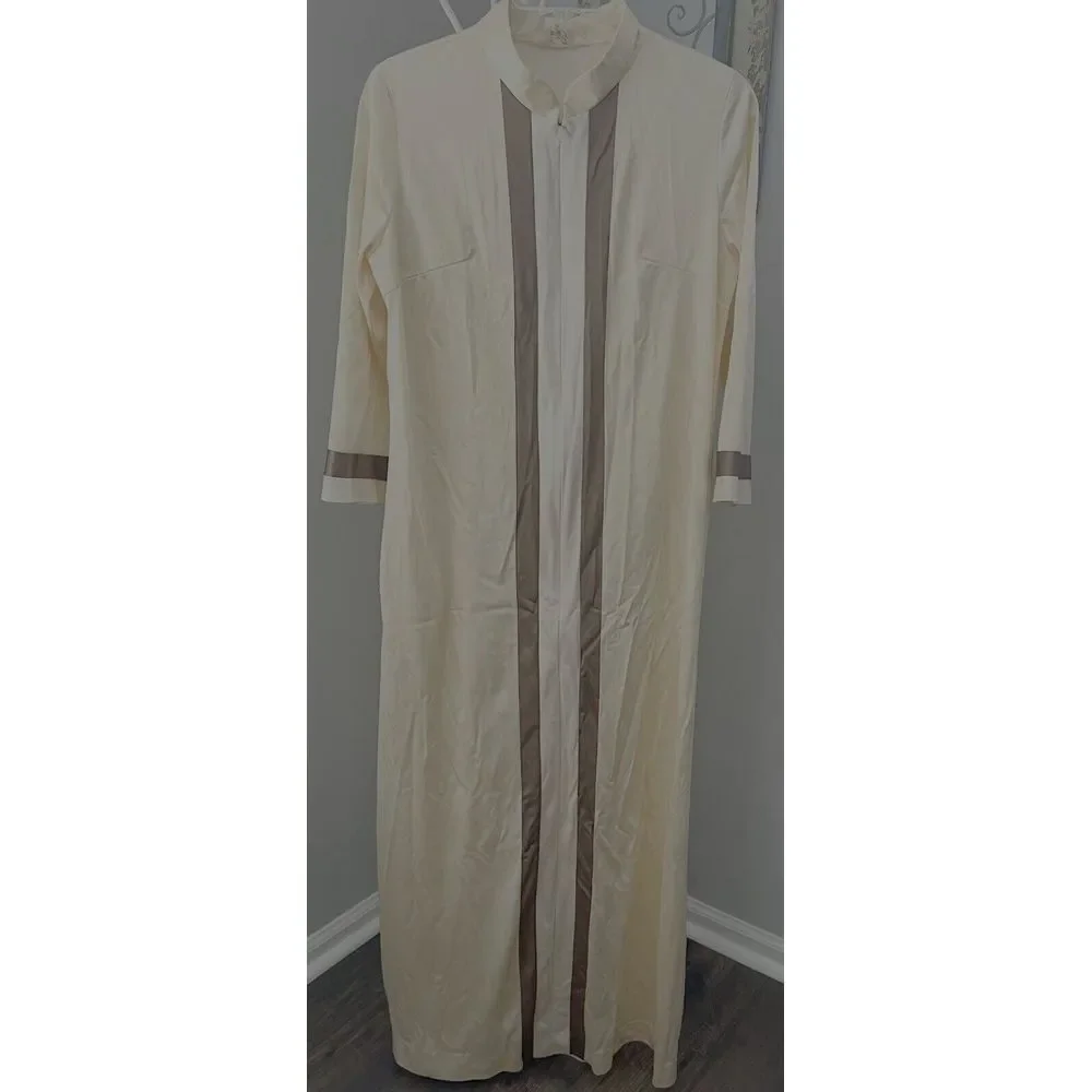 VTG 1960's Womans Vanity Fair Tan/Brown House Coat Zip Bath Robe Night Gown 10
